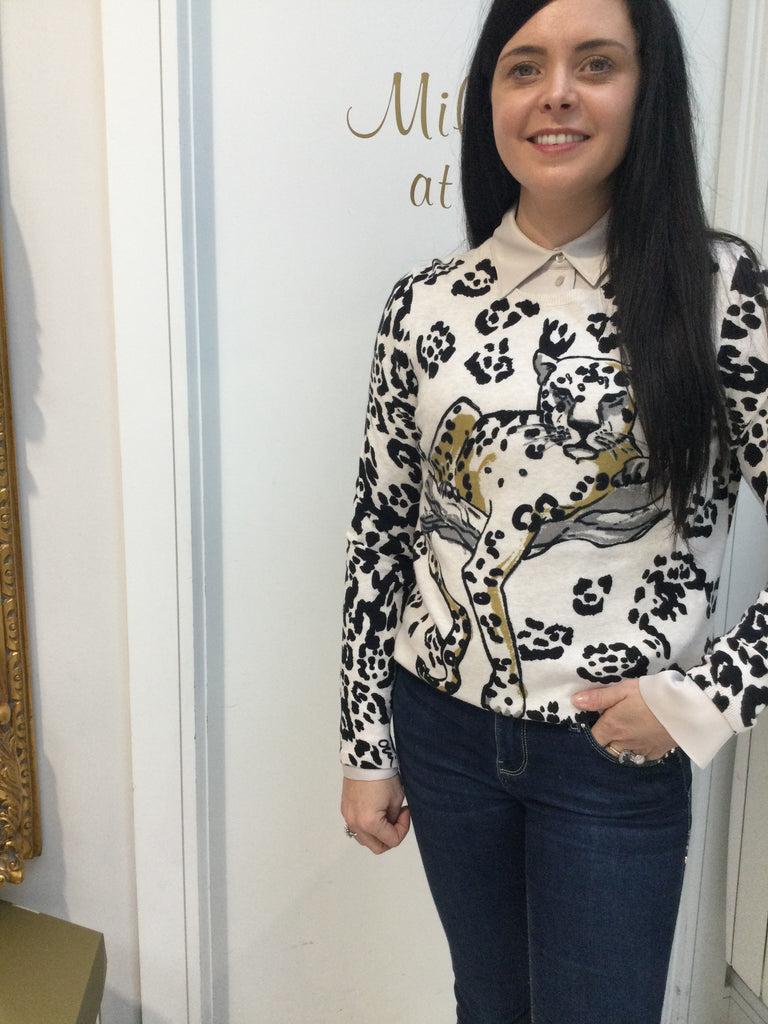 Sweater in light stone and black with leopard design