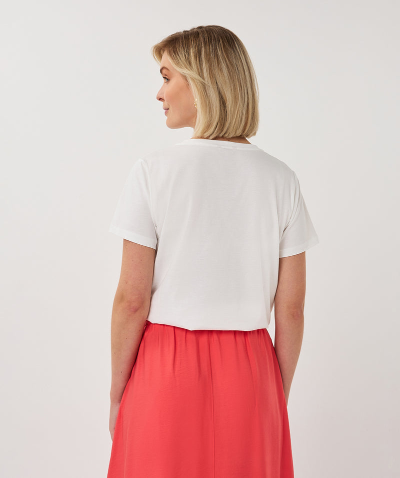 T-shirt with leopard camel and coral accents