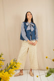Loose fitting 3/4 length trousers with ditsy print