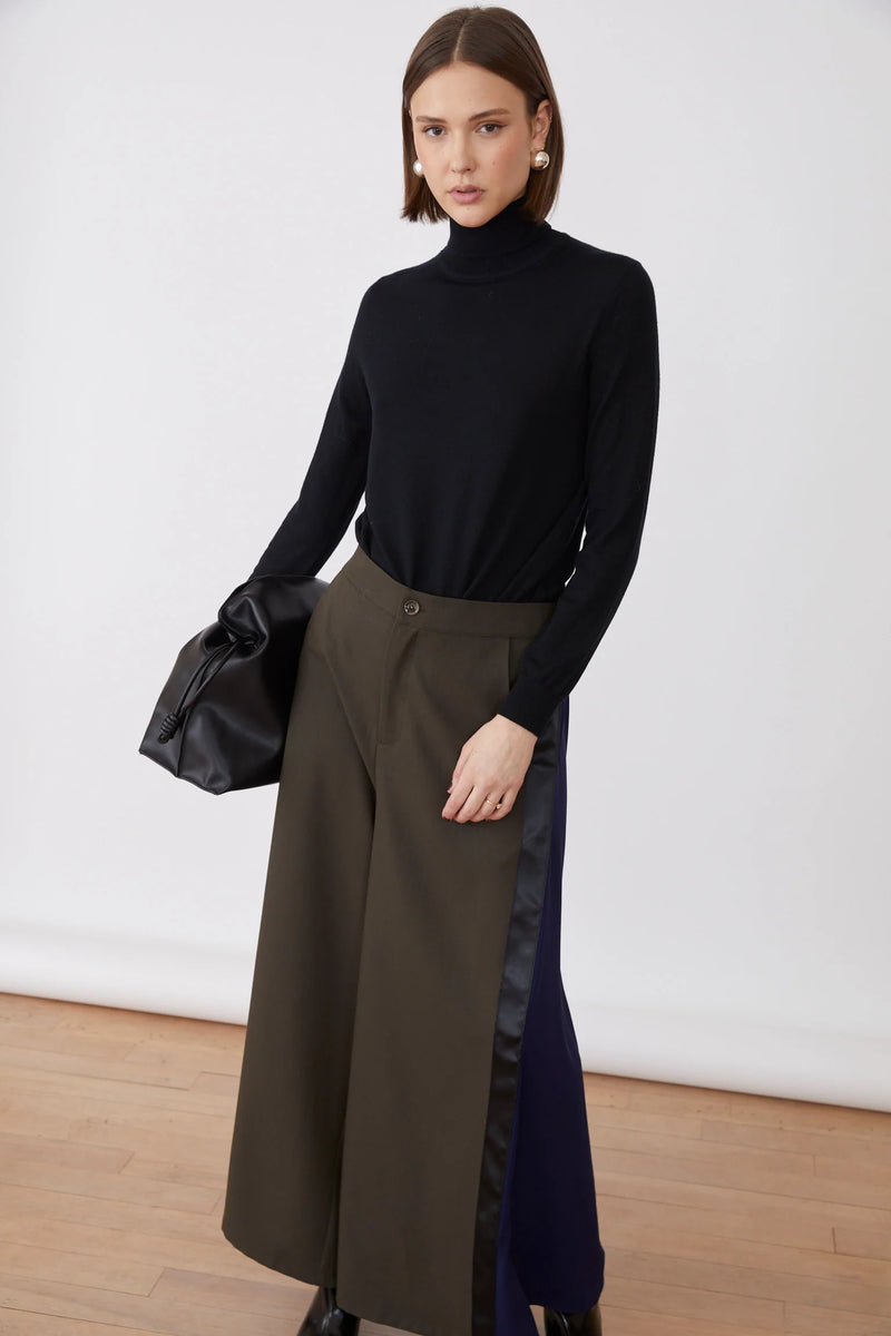 Toto trousers in khaki and blue