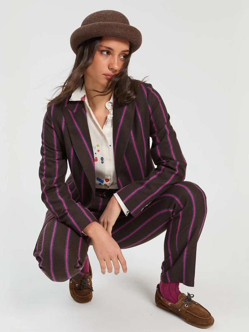 brown straight leg trousers with stripes in fuchsia and navy blue