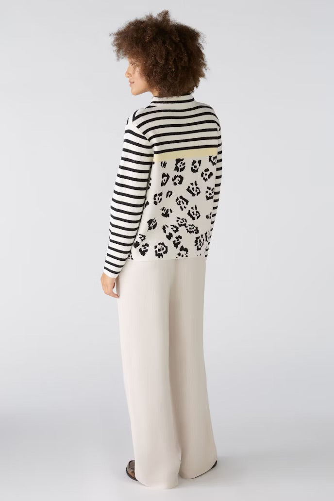 Pullover in pattern mix