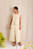 Loose fitting 3/4 length trousers with ditsy print