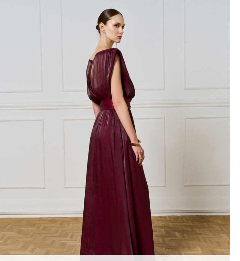 Maxi dress in burgundy with sheer fabric
