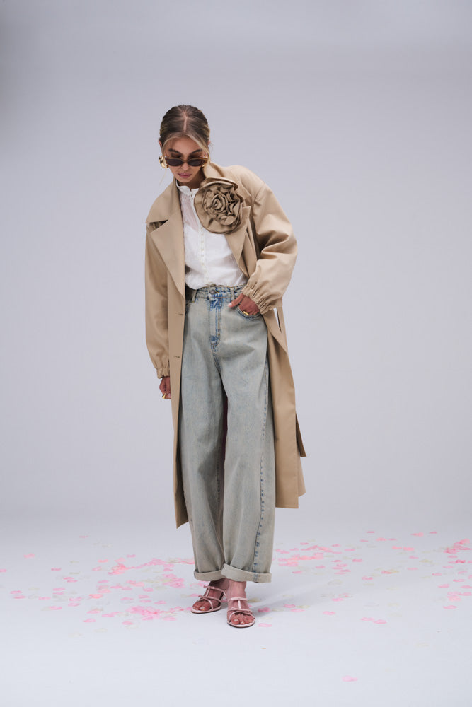 Double breasted trench coat in camel with rosette