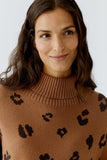 Turtleneck pullover with all over animal look with stripes in the hem