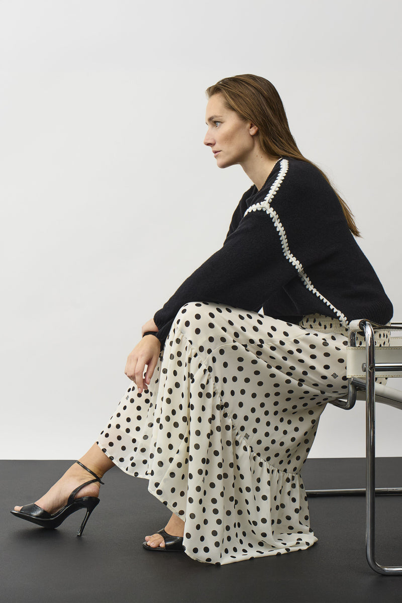 Blanket stitch Sweater