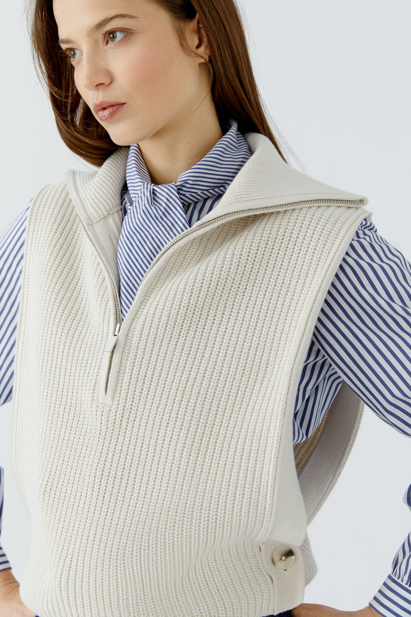 Sleeveless sweater in a gorgeous neutral colour
