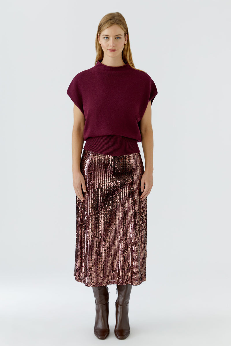 Sleeveless Sweater in Bramble Berry