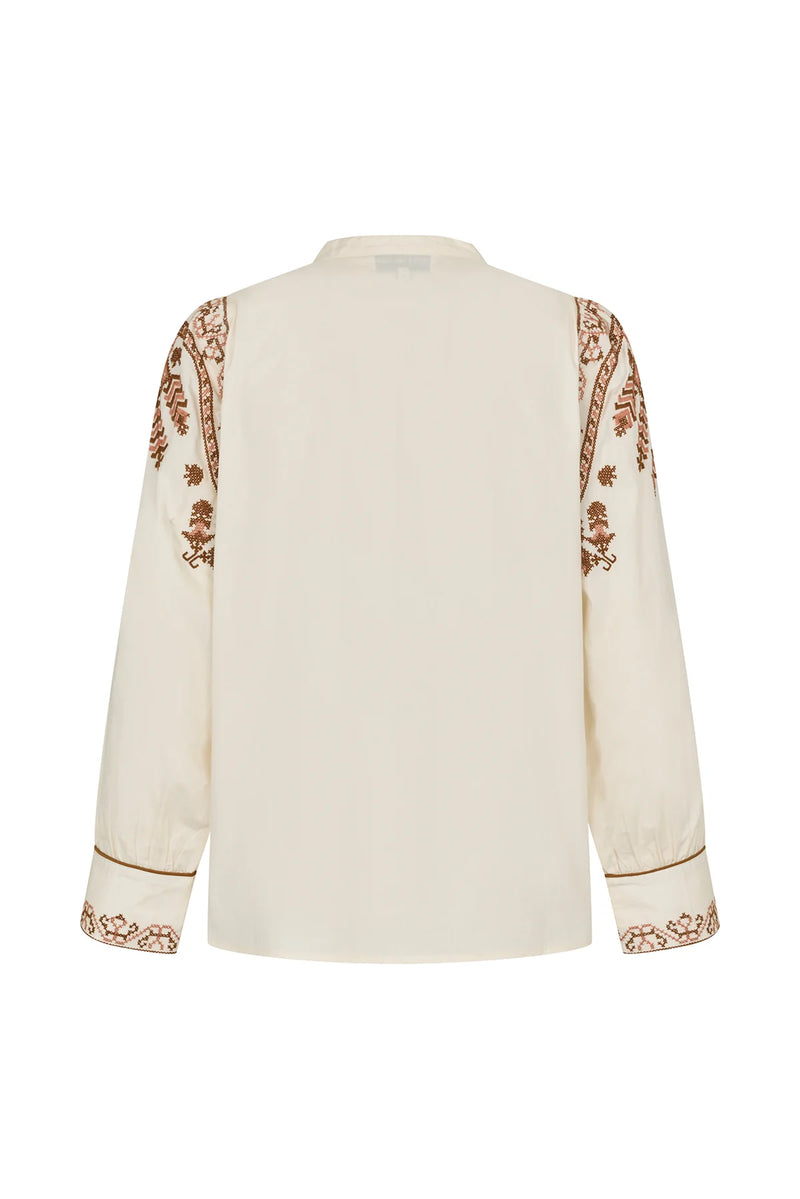 Feminine Lucia shirt in cream and camel