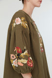 Caris Top in Khaki