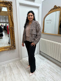 Soft bomber in animal print
