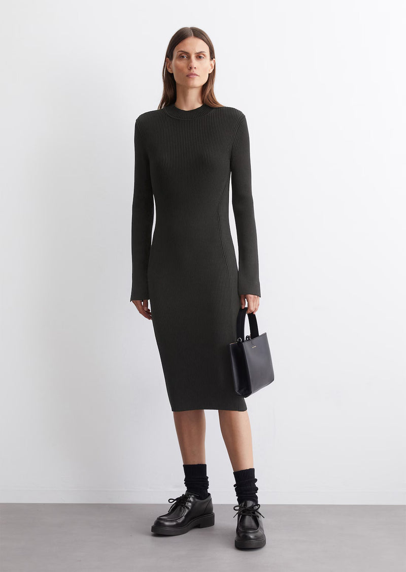 Knitted slim fit dress