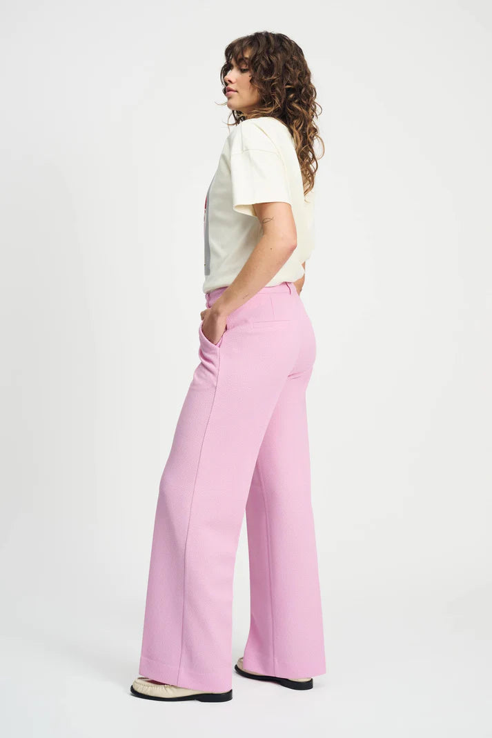 Wide leg pants in rose pink