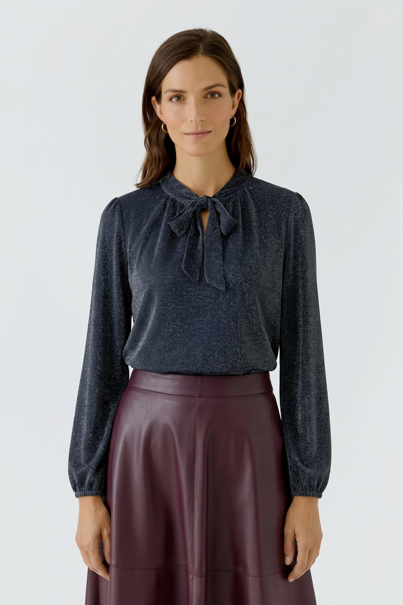 Blouse Shirt in Navy