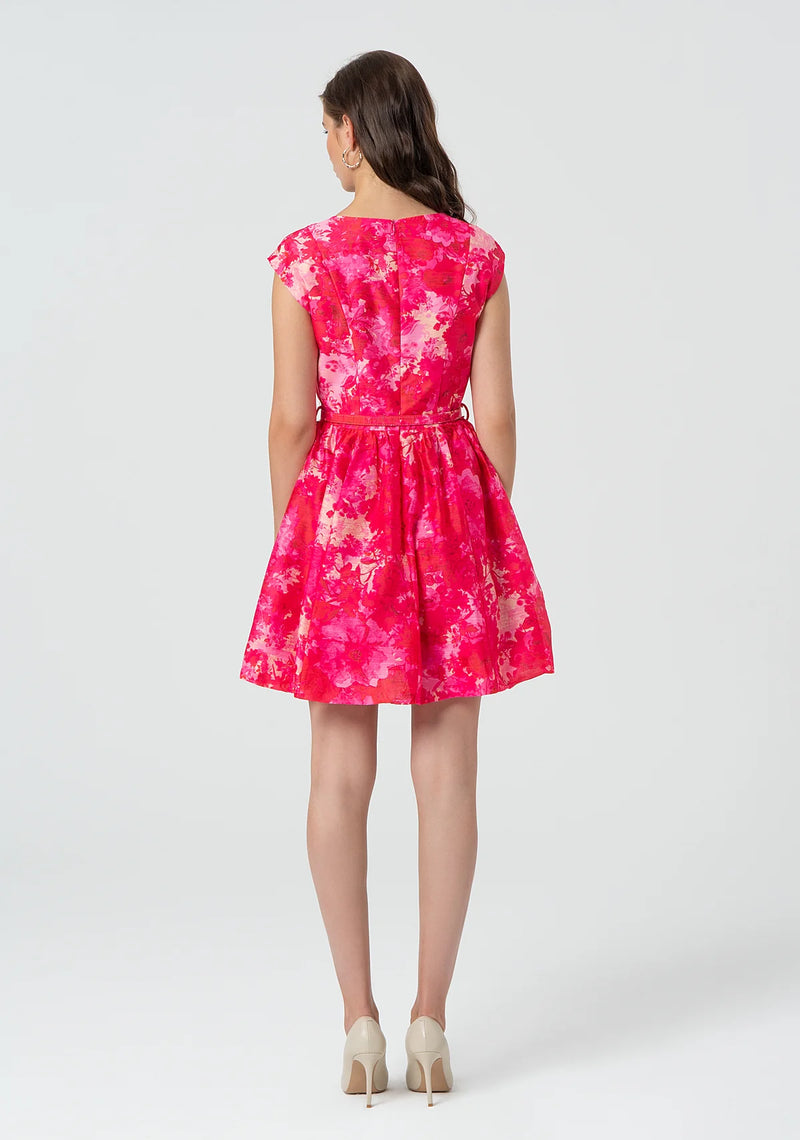 Short belted dress in red/pink
