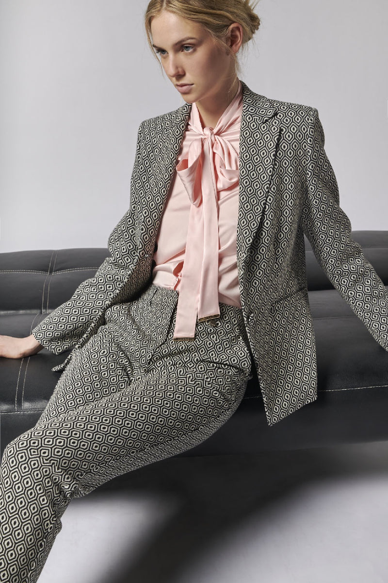 Black and cream geometric print blazer
