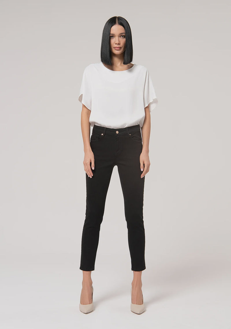 Bella perfect shape black jeans