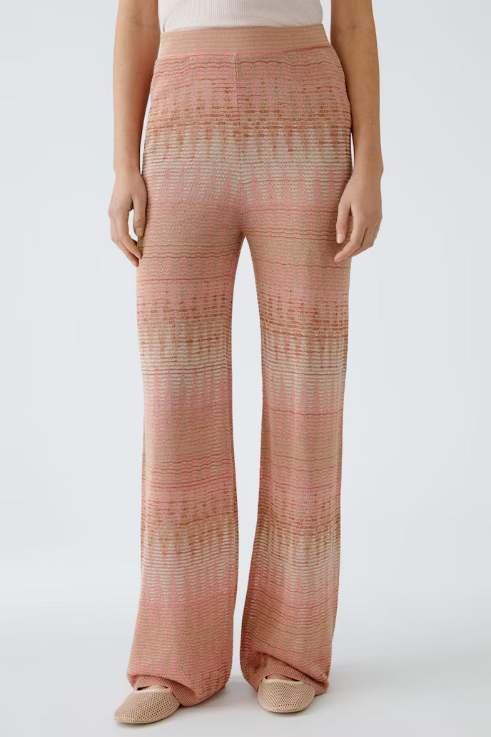 Fine knit trousers with subtle shiny effects