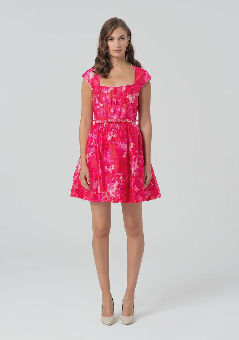 Short belted dress in red/pink