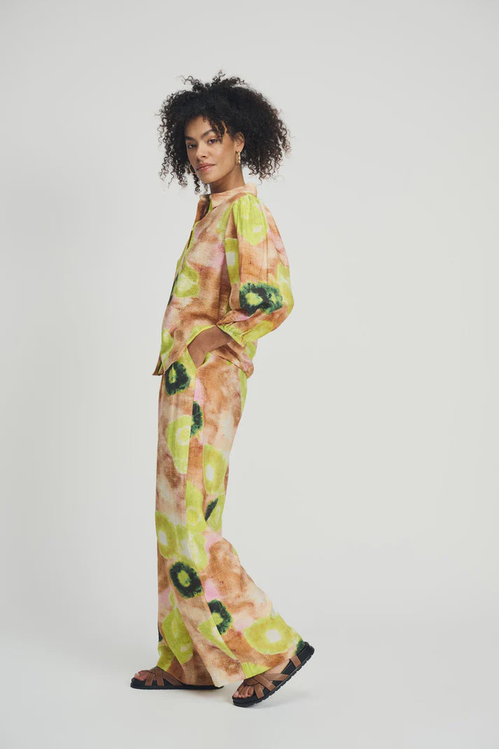 Summer Bliss Blouses Lime