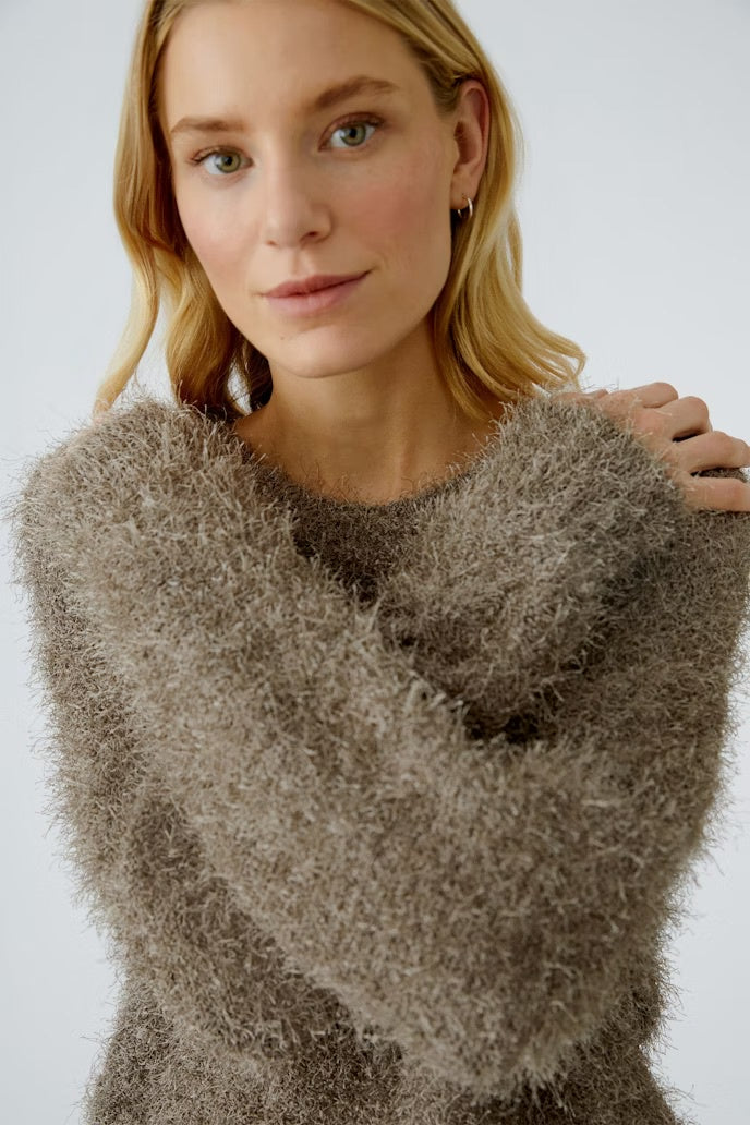 Cropped sweater in fringe yarn in smoky taupe