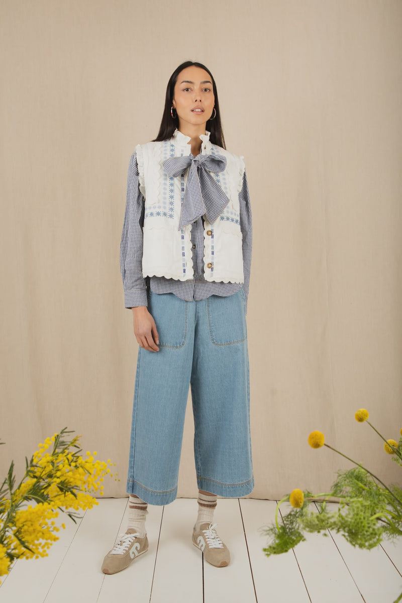 Gwen Gilet in Ecru