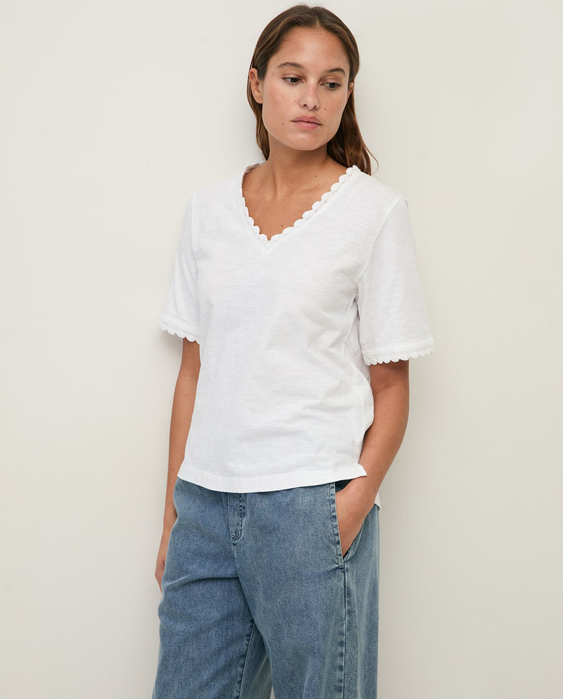 Organic Cotton T-shirt with delicate trims