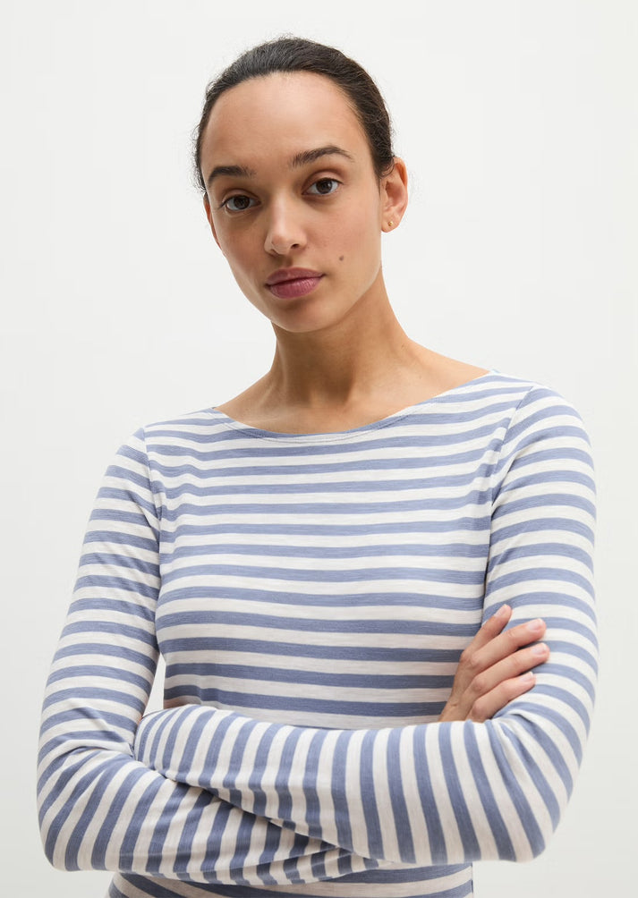 Striped long sleeve top in blue and white