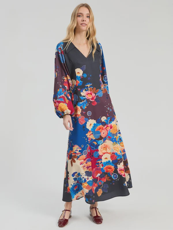 Long dress with floral print