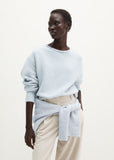 Cozy Round neck wool sweater in light blue