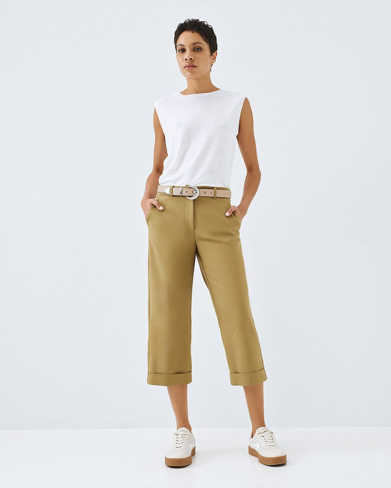 Cropped olive green pants