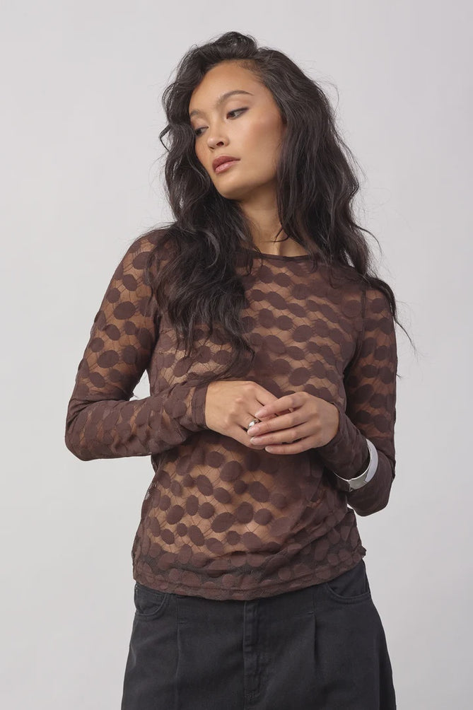 Mesh top in brown with spot pattern all over