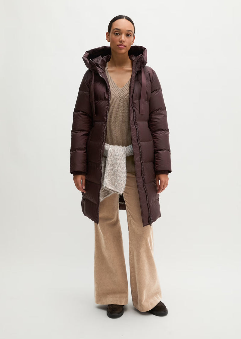 Quilted down coat in black cherry