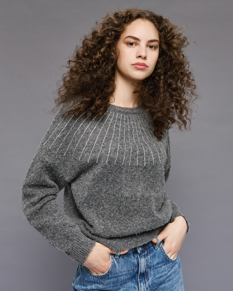 Knitted grey jumper top with rhinestones