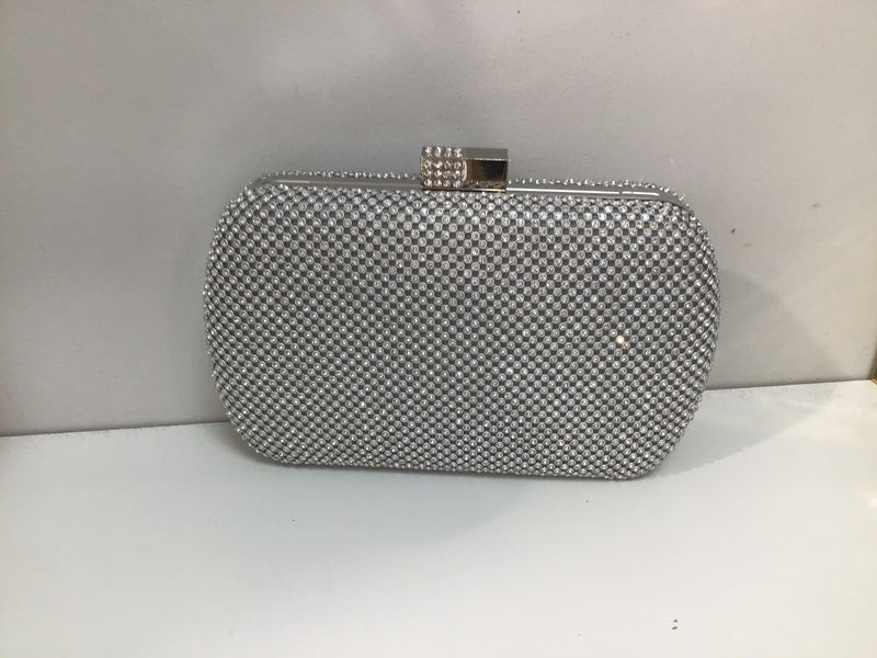 3m47 silver diamante clutch