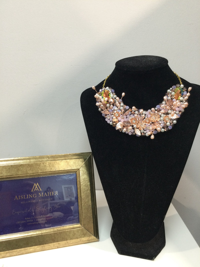 Small Collar in Baby Pink, Rose Gold and Pearl