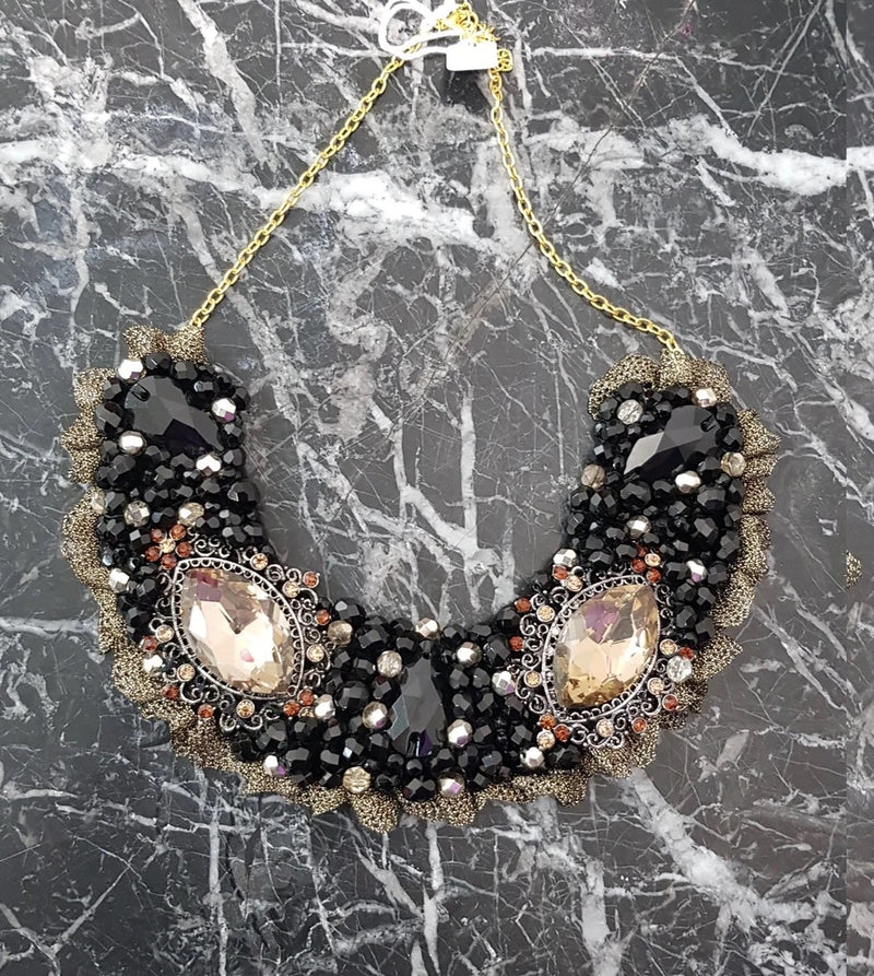 Small Collar - Black & Gold with Gold Lace