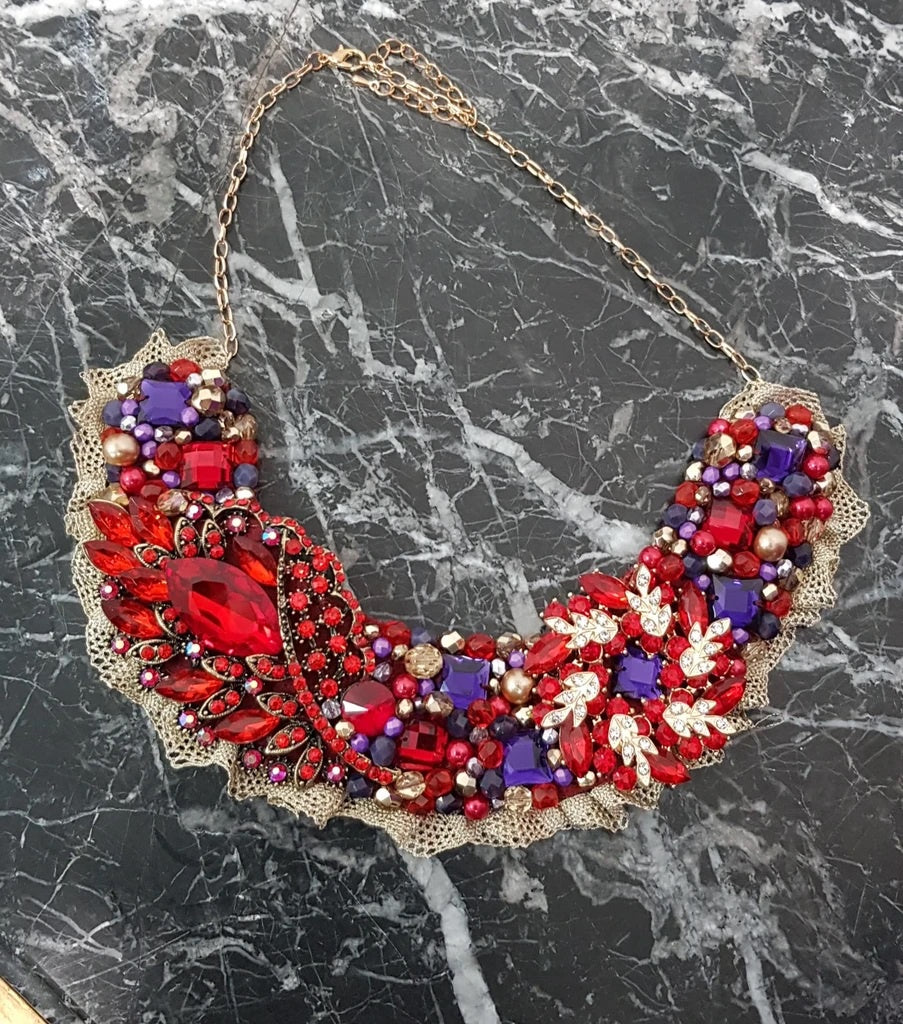 Small Collar - Red Purple & Gold with Gold Lace