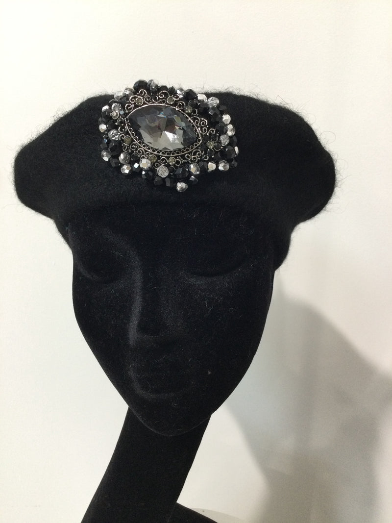Black Beret with Pewter Diamond