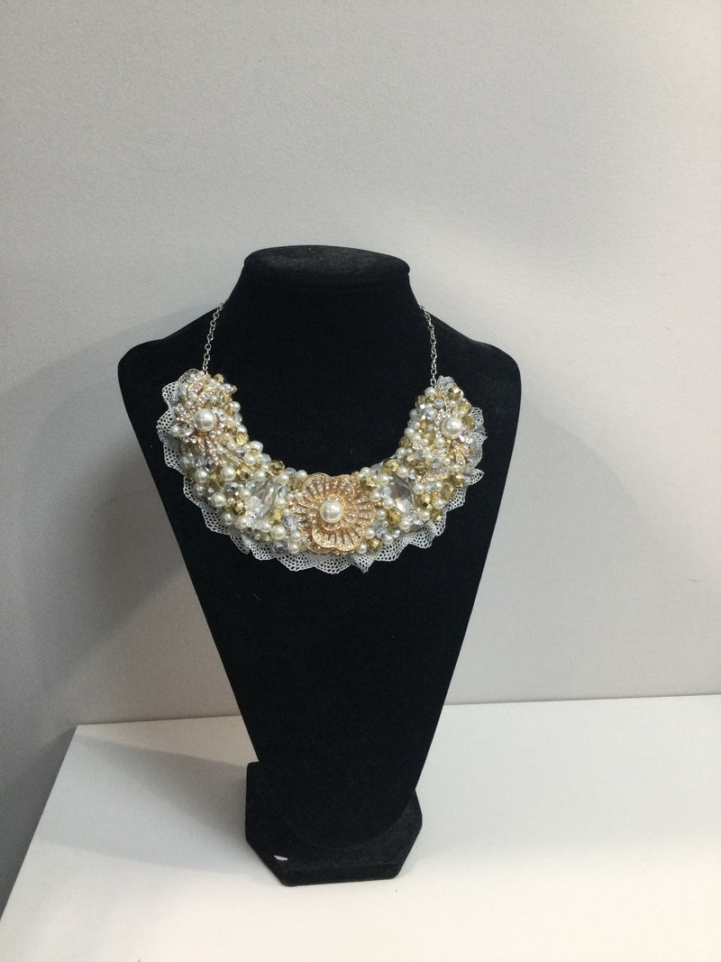Gold and Pearl Small Collar with Silver Lace Trim