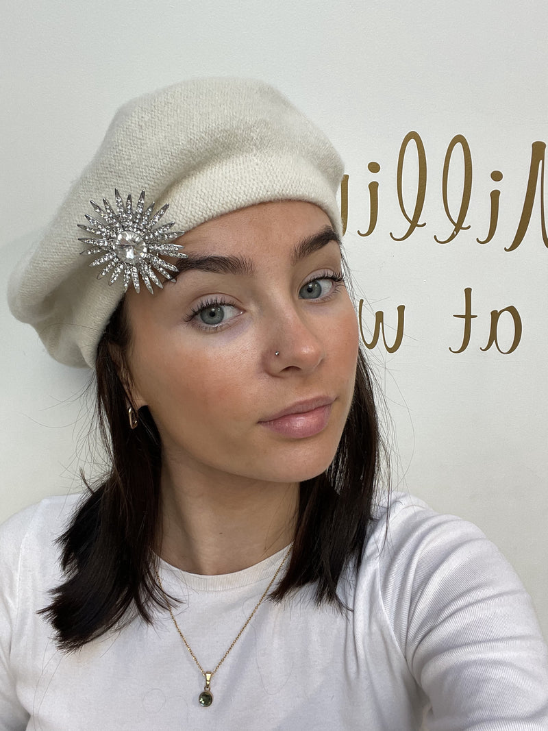Cream Beret with Star Brooch