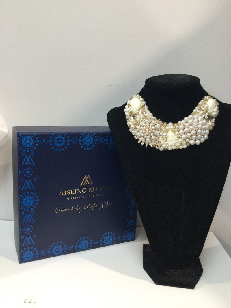 Small Collar in Pearl and Gold