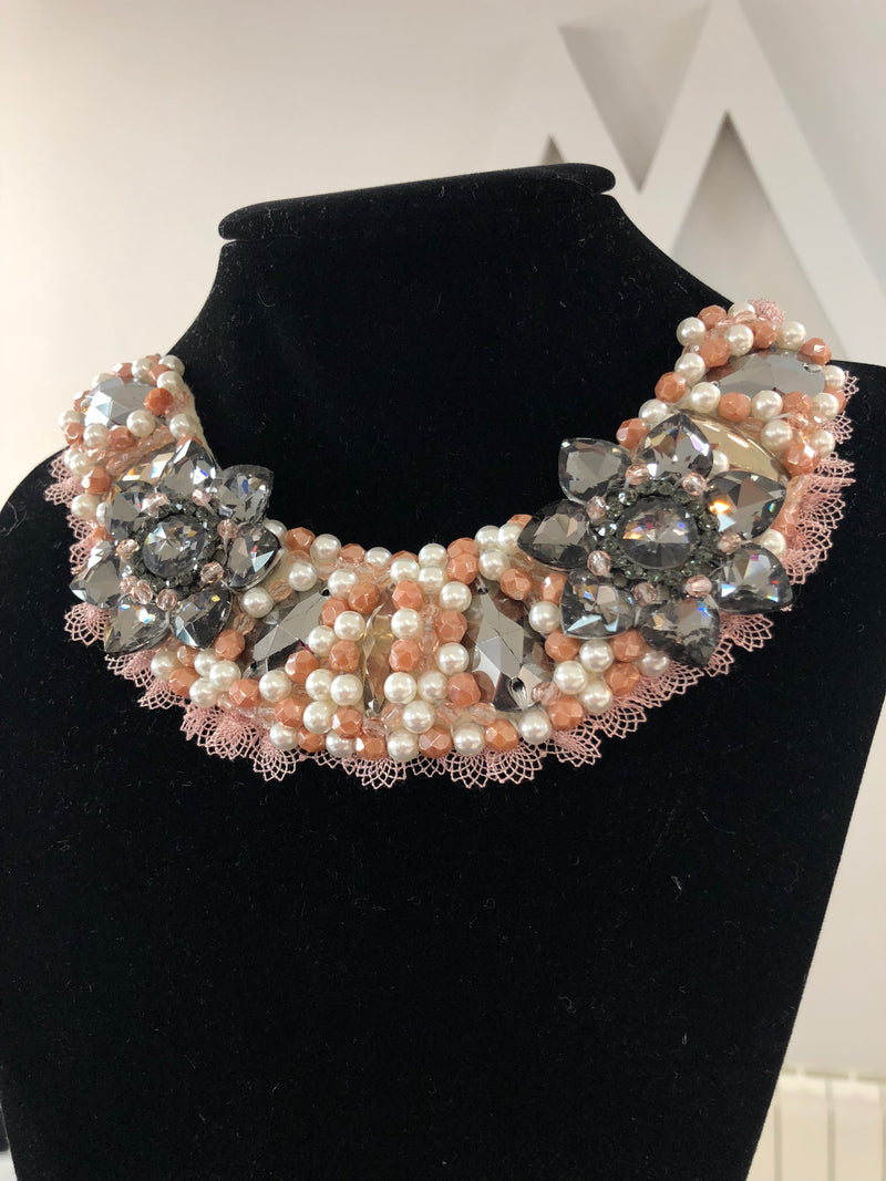 Small Collar - Peach Pearl & Grey with Peach Lace