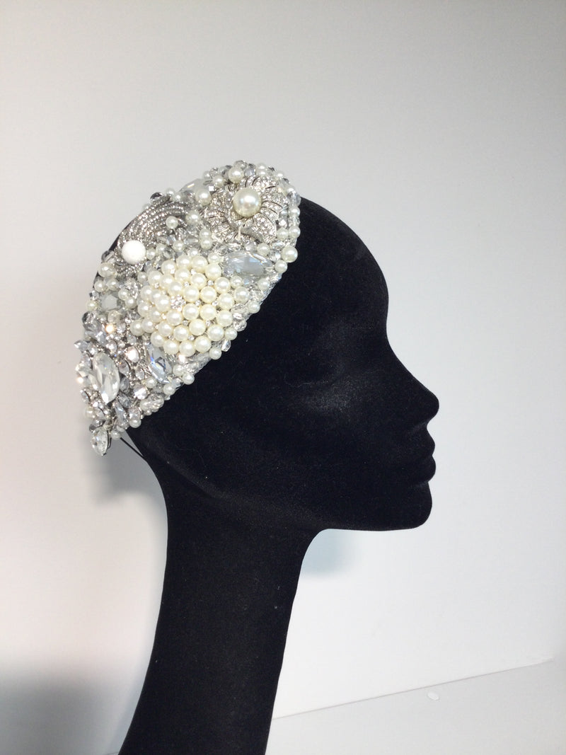 Teardrop in Silver with Pearl & Diamanté Crystals