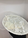 Elizabeth hat