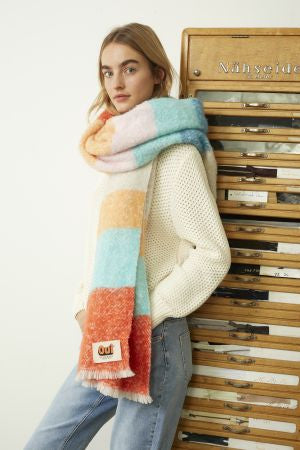 Multicoloured blanket scarf