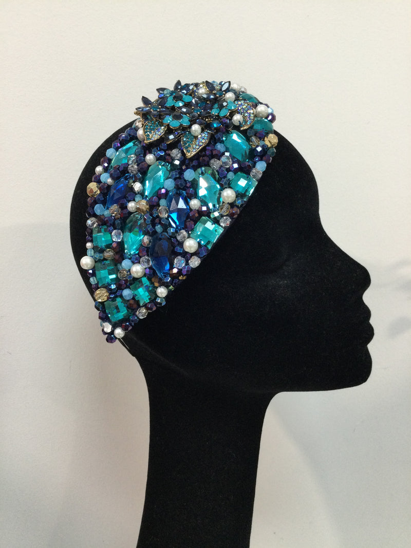 Teardrop in Teal, Navy and Pearl
